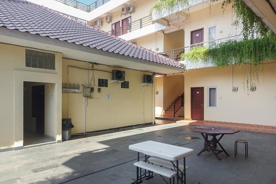 Fabel Homestay Palembang Exterior foto
